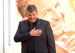 Fans Feiern Semino Rossi In Jena 0003